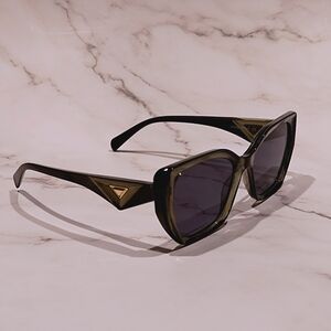 Stylish Black Sunglasses